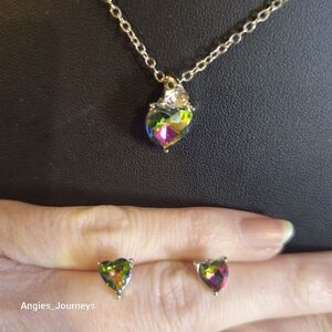 Aurora Borealis pendant 17½" 2" silver tone necklace & earrings